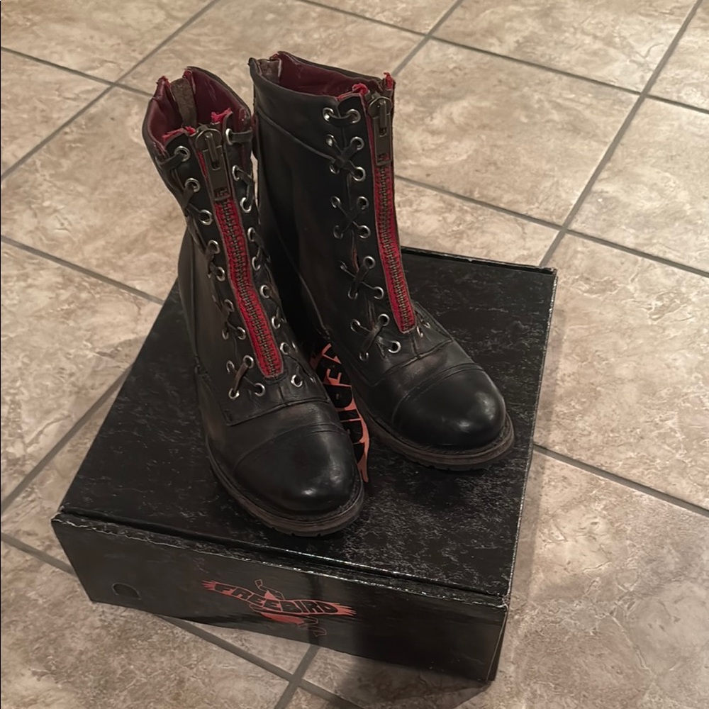 Freebird Liverpool boots sz. 9 excellent condition!